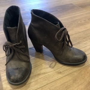 Clark’s Indigo Laced Ankle Booties